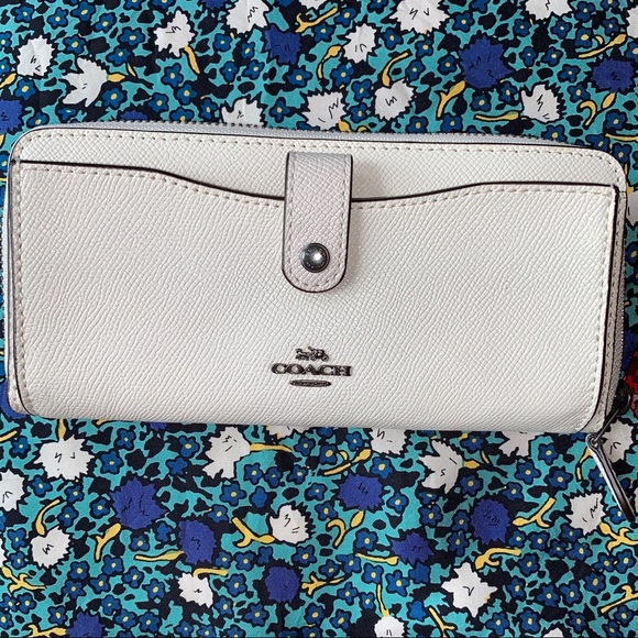 Coach Pop Up Wallet in Ivory - Picture 1 of 5